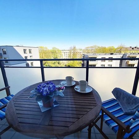 Stylish Apartment With Parking & Spacious Balcony 리가 외부 사진