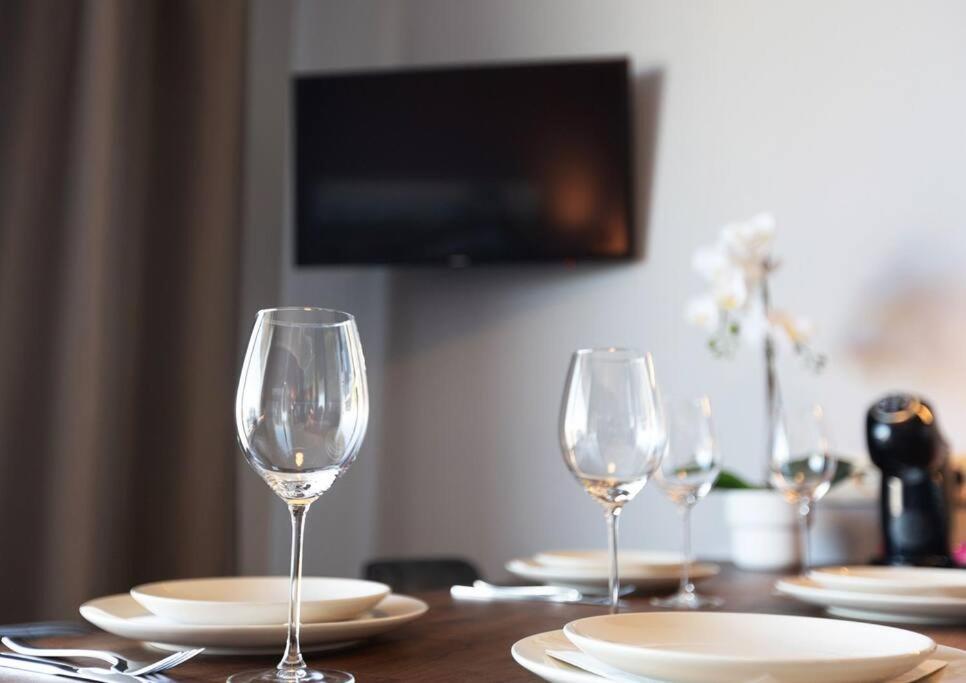 Stylish Apartment With Parking & Spacious Balcony 리가 외부 사진
